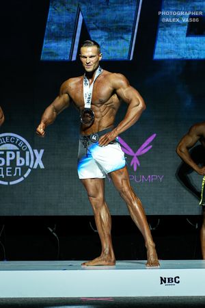 MAN'S PHYSIQUE +179